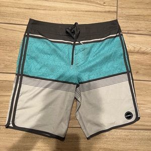 O’Neil board shorts size 33